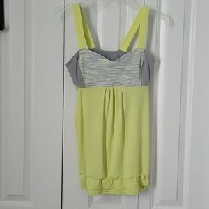 Lululemon workout top